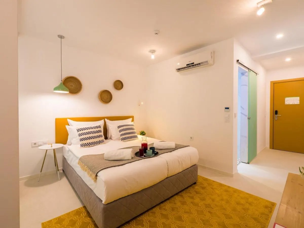 Ibis Styles Golden Sands Roomer Hotel