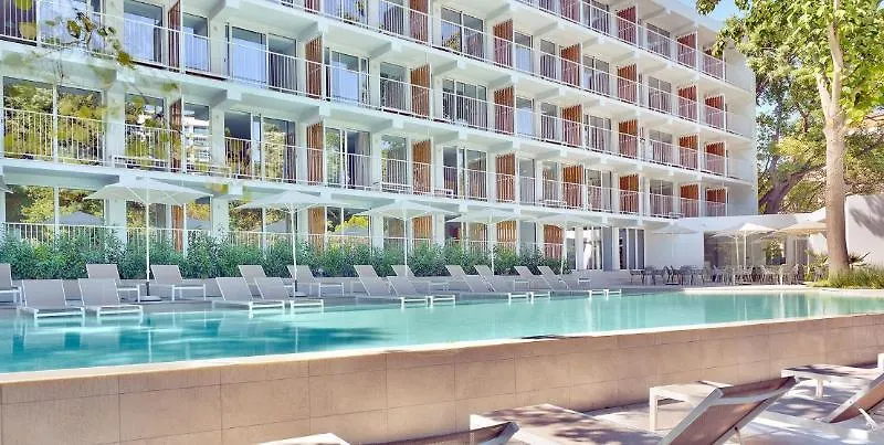 Ibis Styles Golden Sands Roomer Hotel